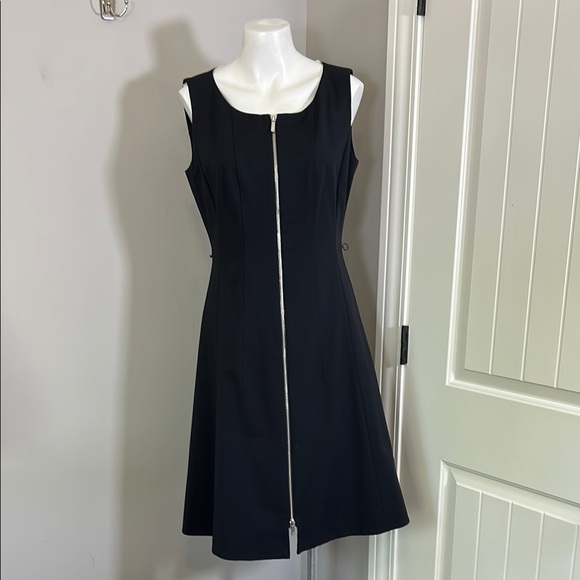 Lafayette 148 New York Carlina Dress Black Sleeveless Front Zip Sheath LBD Sz 6 - Picture 3 of 12